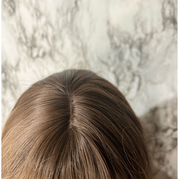 24 Inch. balayage Brown. & Medium ash Blonde Wavy wig with bangs | Natural look - Picture 5 of 10